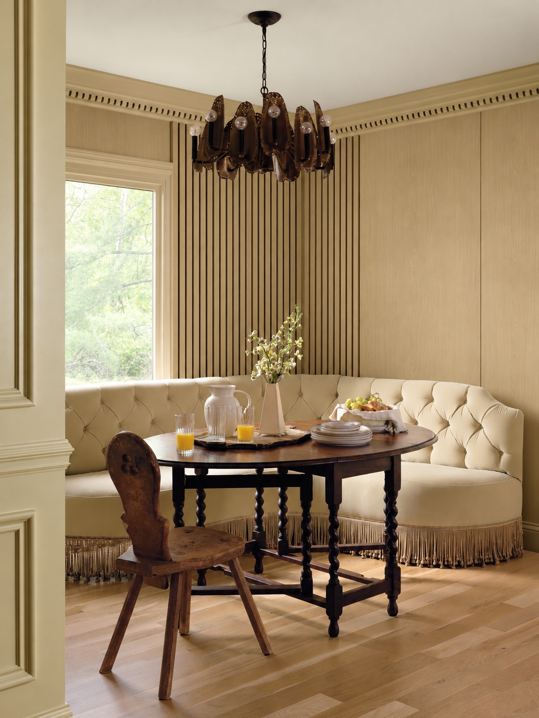 Sherwood Tan / Dining room · Catalogue interior reference